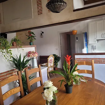 Pedraza Ll Domek alpejski *